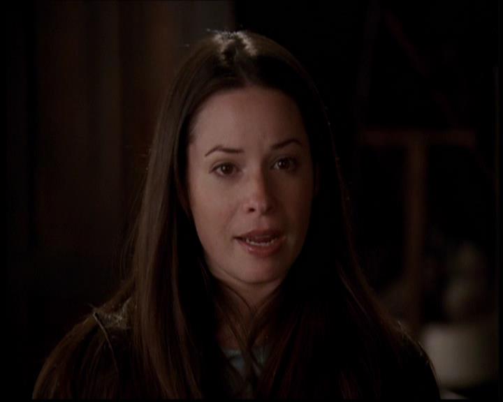 Charmed-Online-dot-709TheresSomethingAboutLeo0060.jpg Charmed-Online-dot-709TheresSomethingAboutLeo0060.jpg