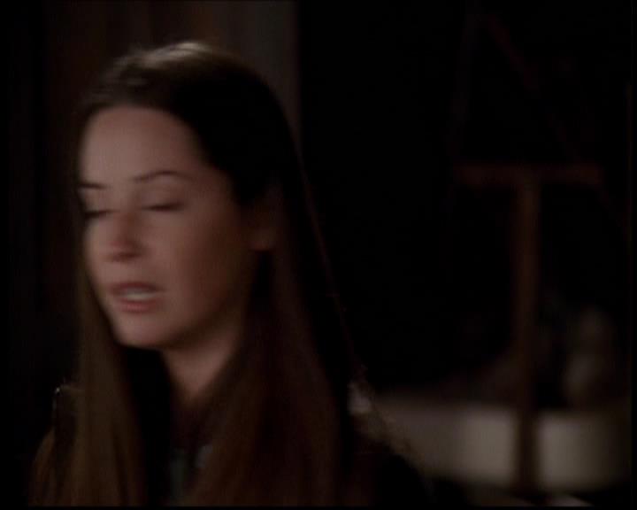 Charmed-Online-dot-709TheresSomethingAboutLeo0061.jpg