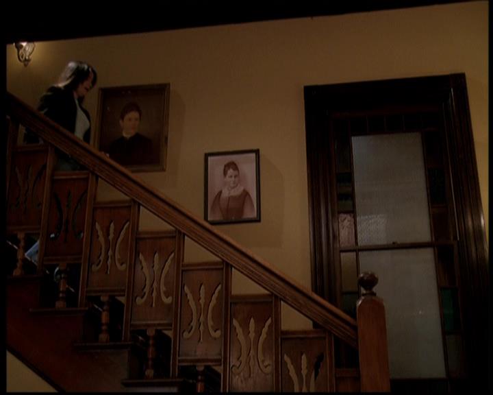 Charmed-Online-dot-709TheresSomethingAboutLeo0064.jpg Charmed-Online-dot-709TheresSomethingAboutLeo0064.jpg