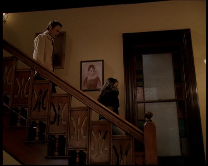Charmed-Online-dot-709TheresSomethingAboutLeo0066.jpg