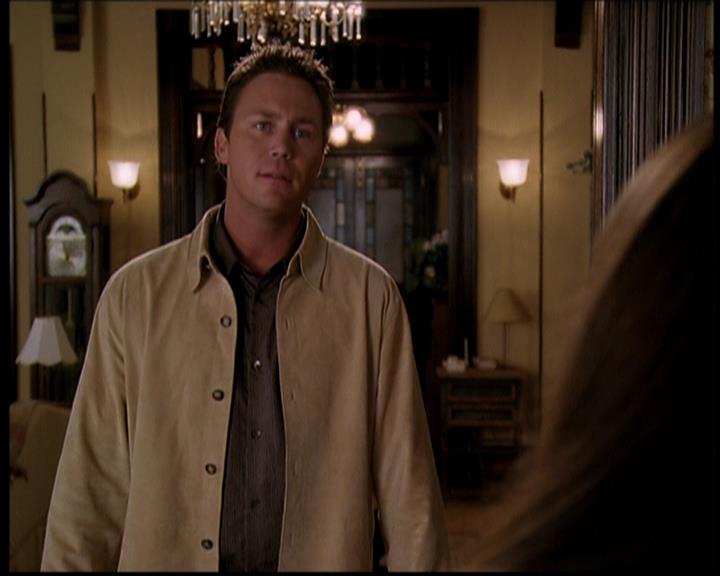 Charmed-Online-dot-709TheresSomethingAboutLeo0081.jpg