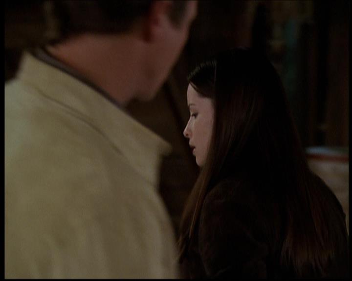 Charmed-Online-dot-709TheresSomethingAboutLeo0144.jpg