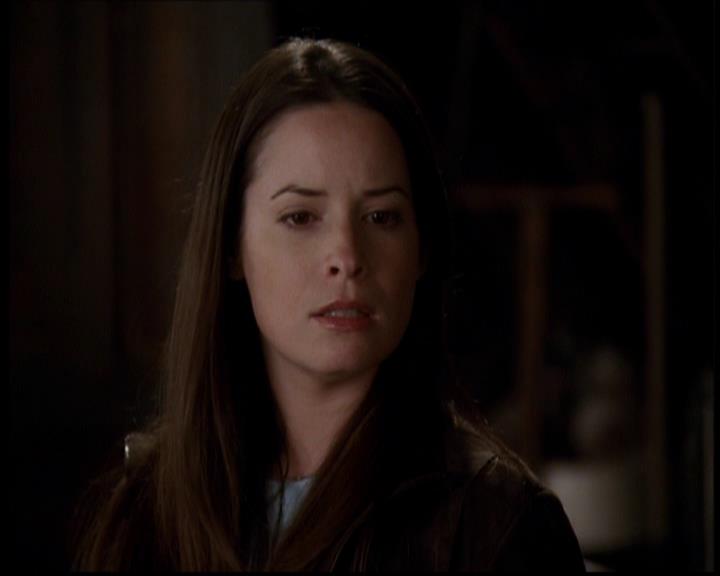Charmed-Online-dot-709TheresSomethingAboutLeo0149.jpg