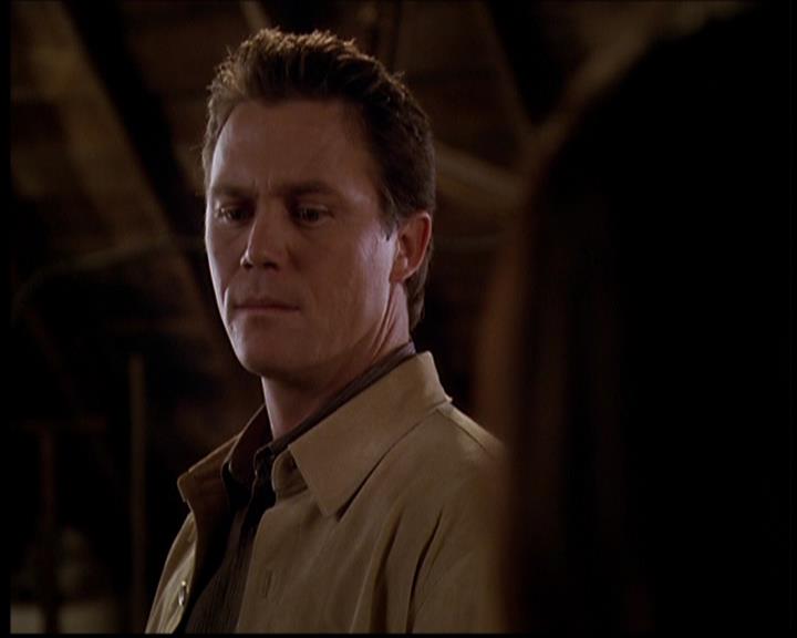 Charmed-Online-dot-709TheresSomethingAboutLeo0292.jpg