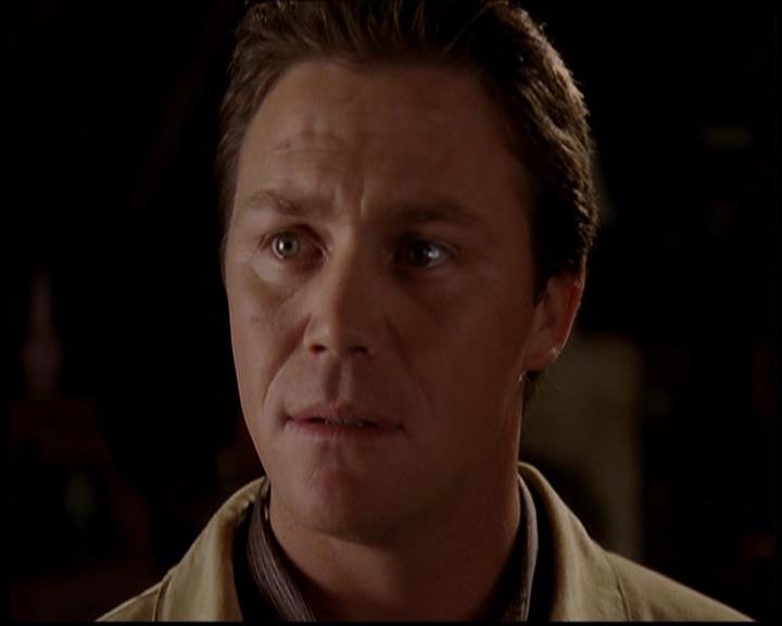 Charmed-Online-dot-709TheresSomethingAboutLeo0309.jpg