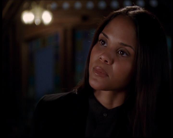 Charmed-Online-dot-709TheresSomethingAboutLeo0316.jpg