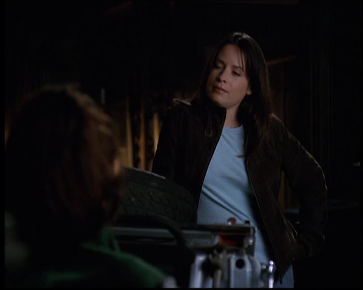 Charmed-Online-dot-709TheresSomethingAboutLeo0382.jpg