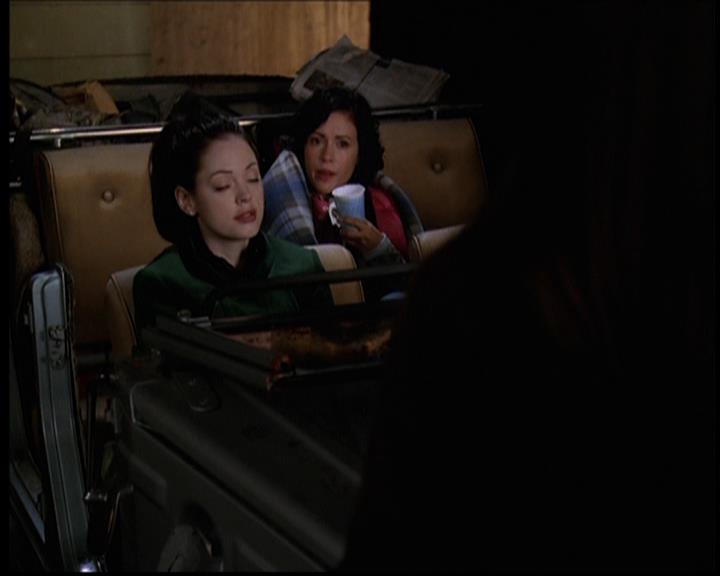 Charmed-Online-dot-709TheresSomethingAboutLeo0383.jpg