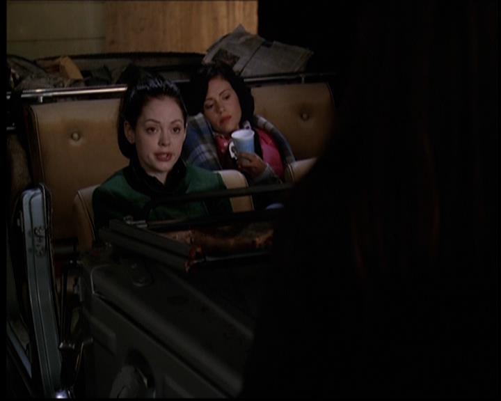 Charmed-Online-dot-709TheresSomethingAboutLeo0389.jpg