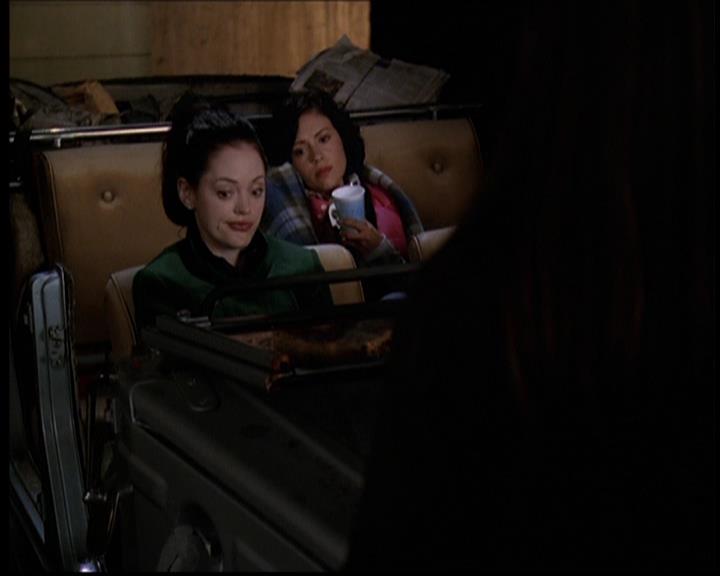 Charmed-Online-dot-709TheresSomethingAboutLeo0391.jpg