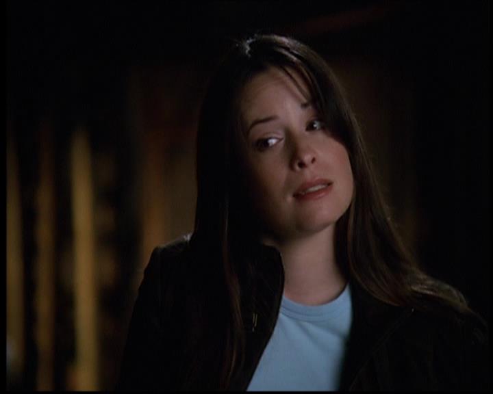 Charmed-Online-dot-709TheresSomethingAboutLeo0409.jpg
