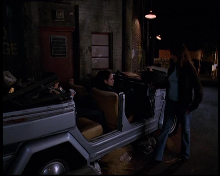 Charmed-Online-dot-709TheresSomethingAboutLeo0418.jpg
