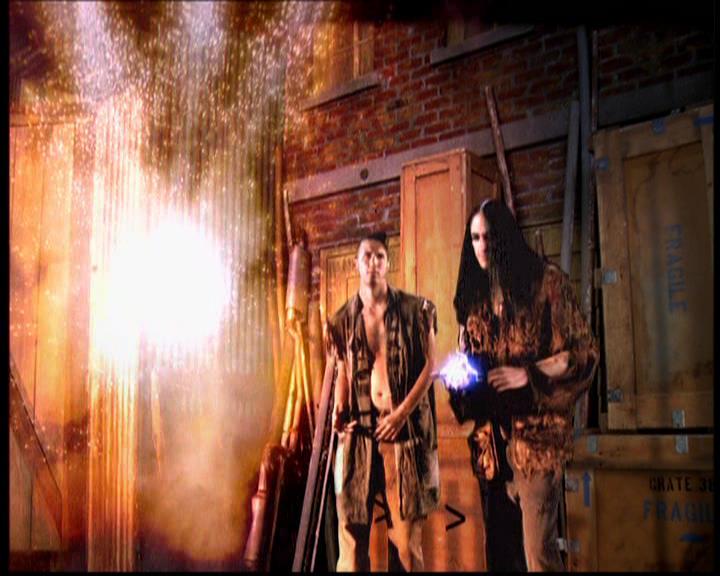 Charmed-Online-dot-709TheresSomethingAboutLeo0490.jpg