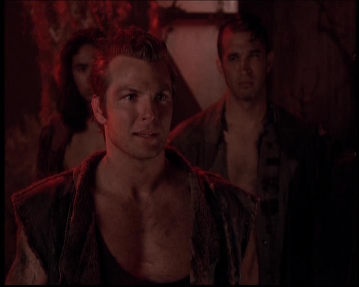 Charmed-Online-dot-709TheresSomethingAboutLeo0531.jpg