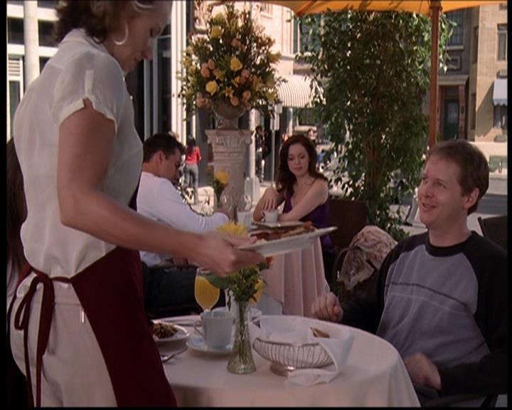 Charmed-Online-dot-709TheresSomethingAboutLeo0558.jpg