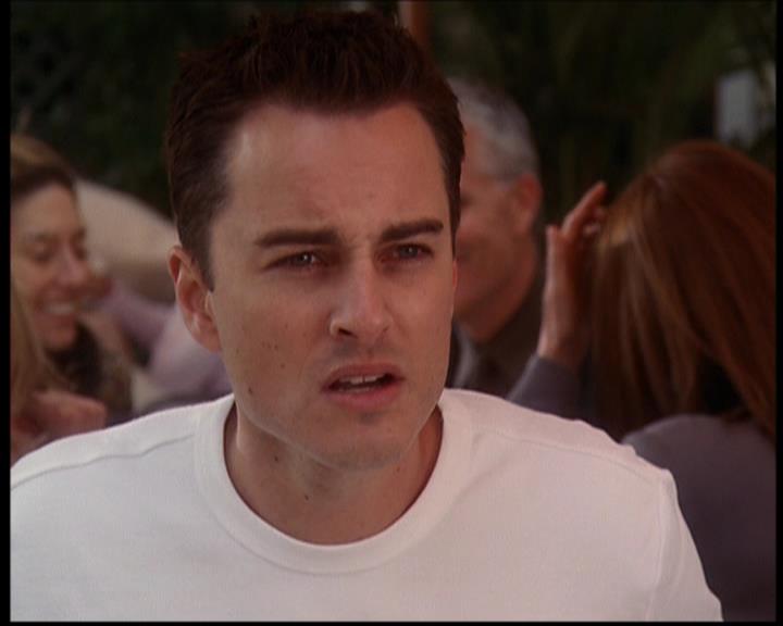 Charmed-Online-dot-709TheresSomethingAboutLeo0675.jpg