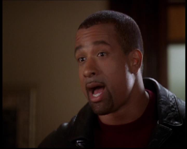 Charmed-Online-dot-709TheresSomethingAboutLeo0829.jpg
