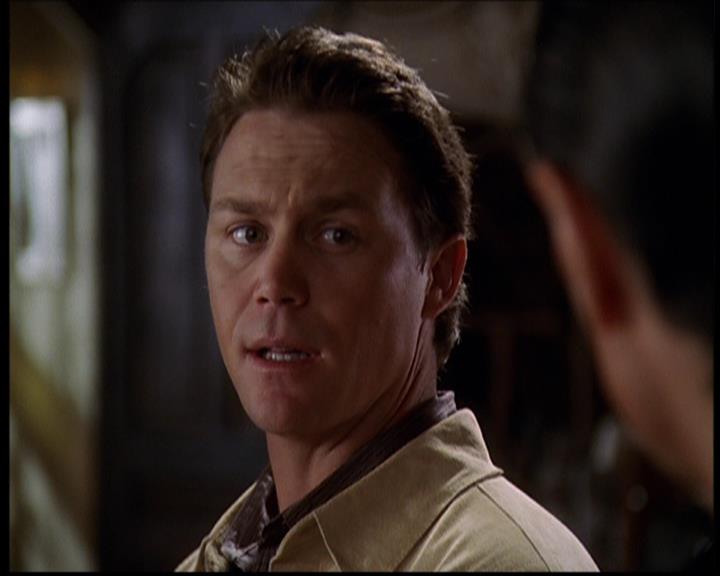 Charmed-Online-dot-709TheresSomethingAboutLeo0955.jpg