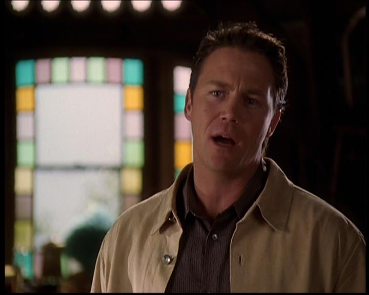 Charmed-Online-dot-709TheresSomethingAboutLeo1049.jpg