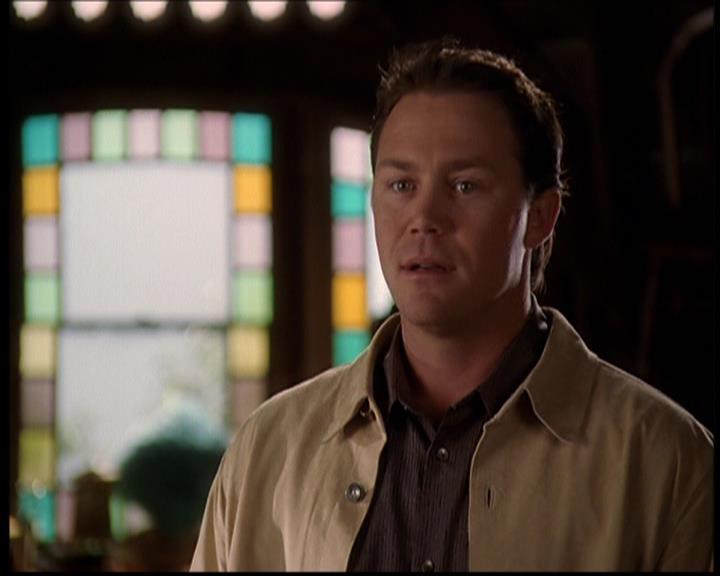 Charmed-Online-dot-709TheresSomethingAboutLeo1064.jpg