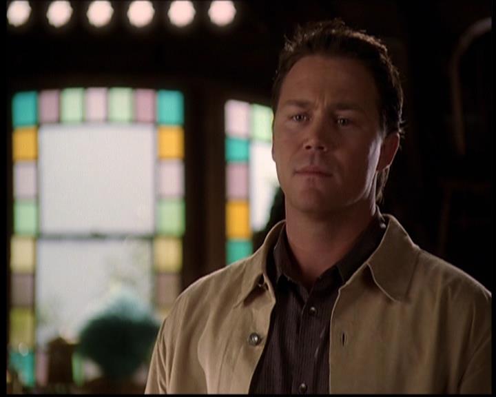 Charmed-Online-dot-709TheresSomethingAboutLeo1087.jpg
