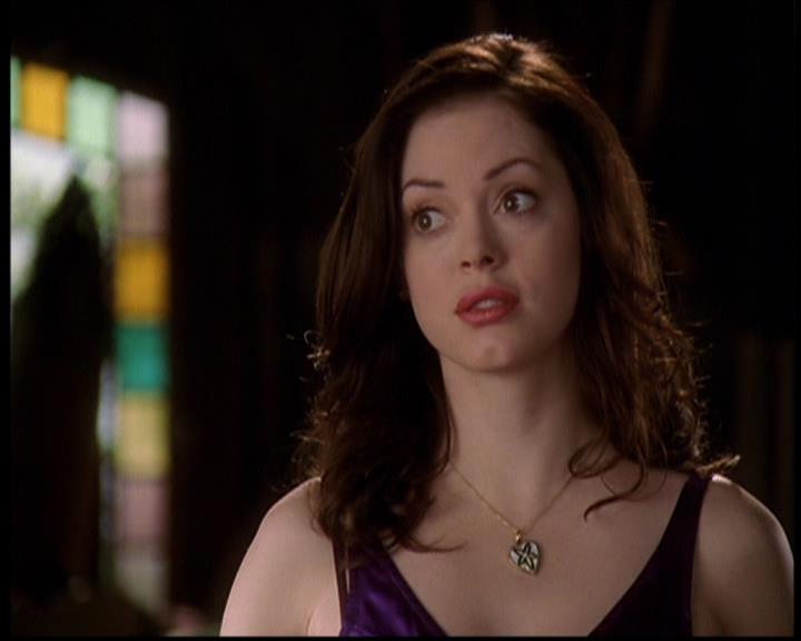 Charmed-Online-dot-709TheresSomethingAboutLeo1116.jpg
