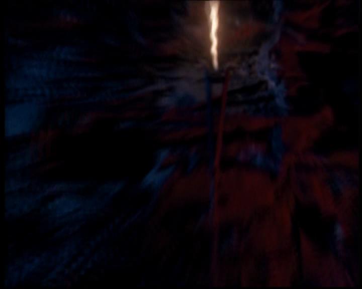Charmed-Online-dot-709TheresSomethingAboutLeo1129.jpg
