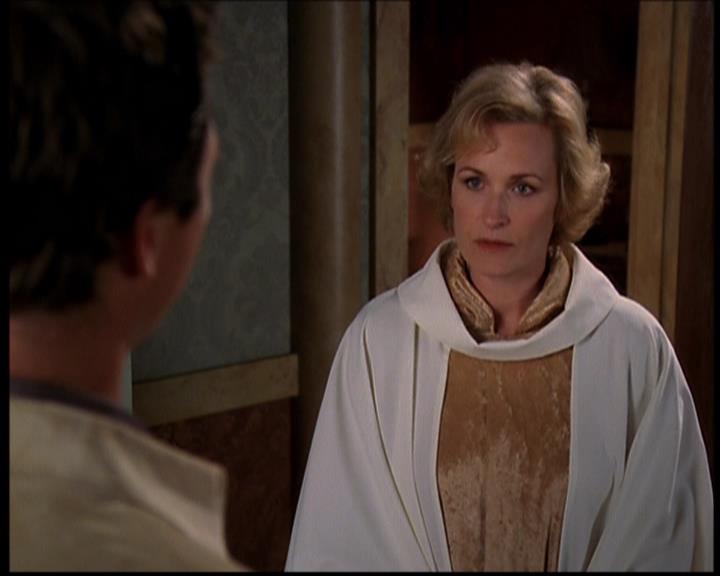 Charmed-Online-dot-709TheresSomethingAboutLeo1204.jpg