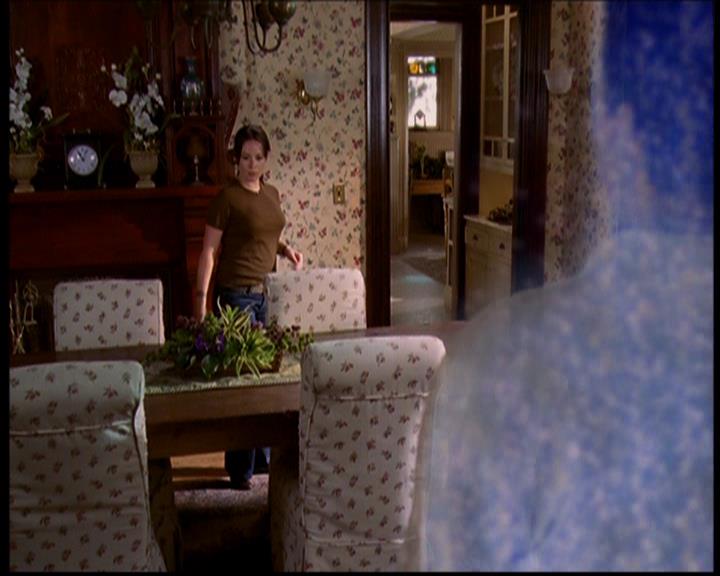 Charmed-Online-dot-709TheresSomethingAboutLeo1259.jpg