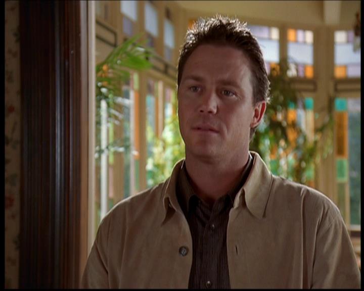 Charmed-Online-dot-709TheresSomethingAboutLeo1287.jpg