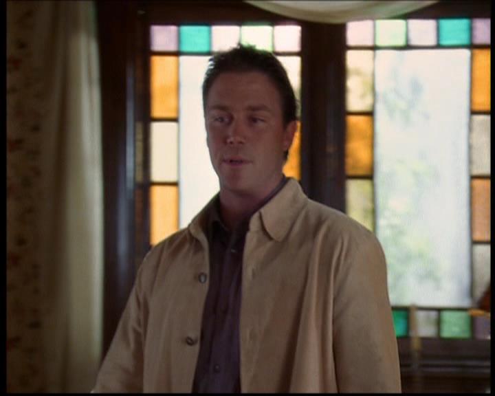 Charmed-Online-dot-709TheresSomethingAboutLeo1298.jpg