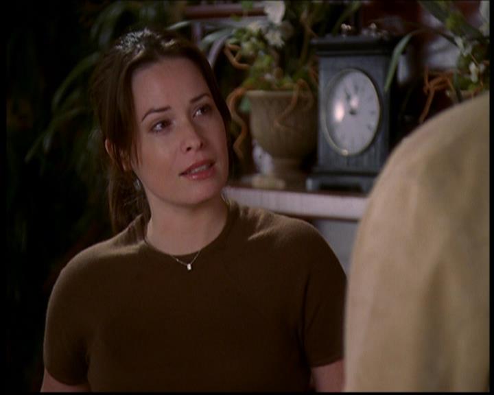 Charmed-Online-dot-709TheresSomethingAboutLeo1309.jpg