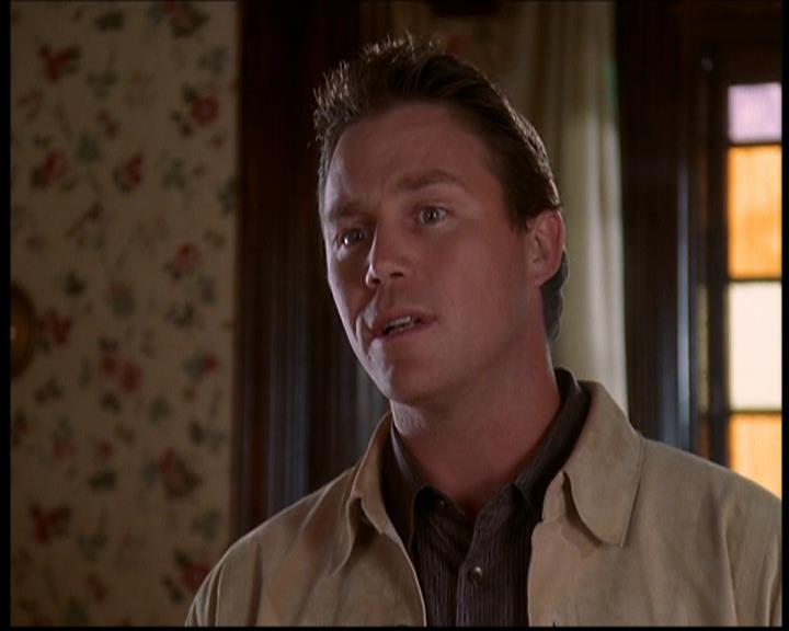 Charmed-Online-dot-709TheresSomethingAboutLeo1343.jpg