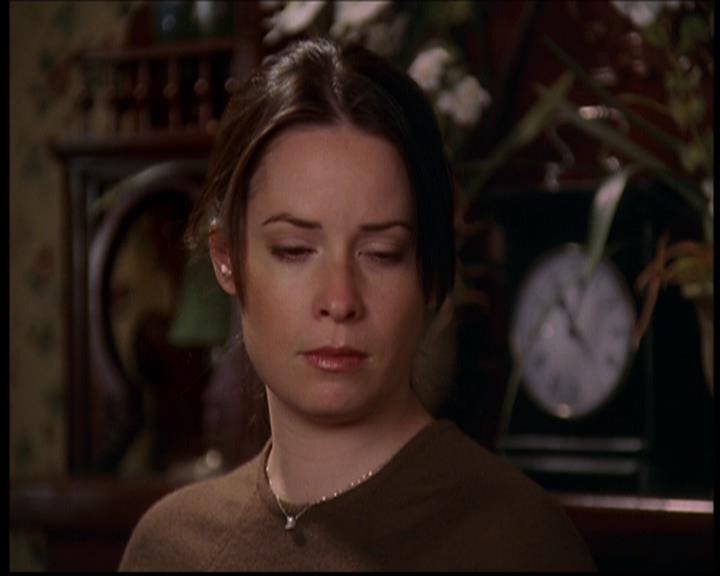 Charmed-Online-dot-709TheresSomethingAboutLeo1409.jpg