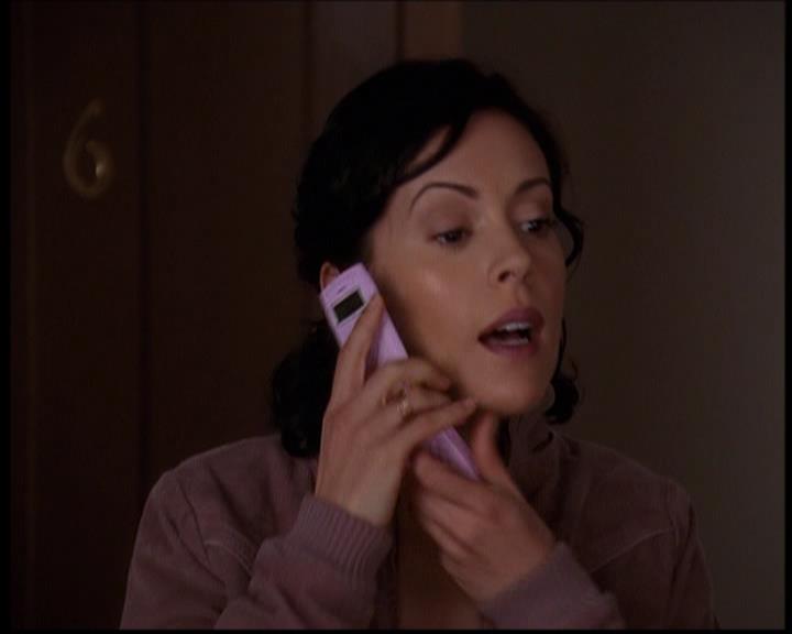 Charmed-Online-dot-709TheresSomethingAboutLeo1456.jpg