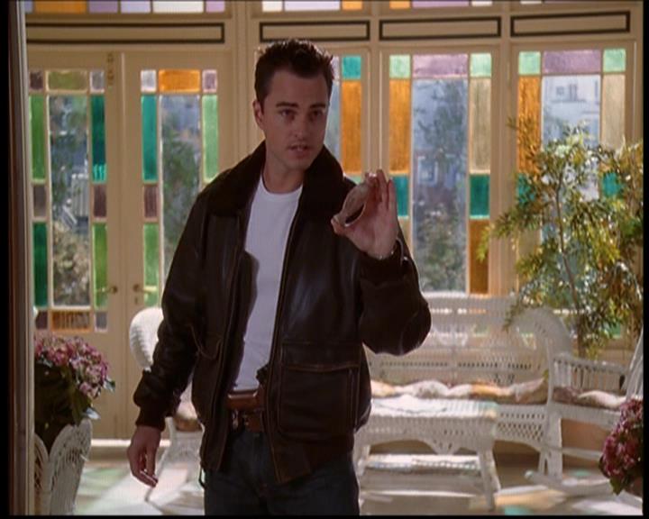 Charmed-Online-dot-709TheresSomethingAboutLeo1530.jpg