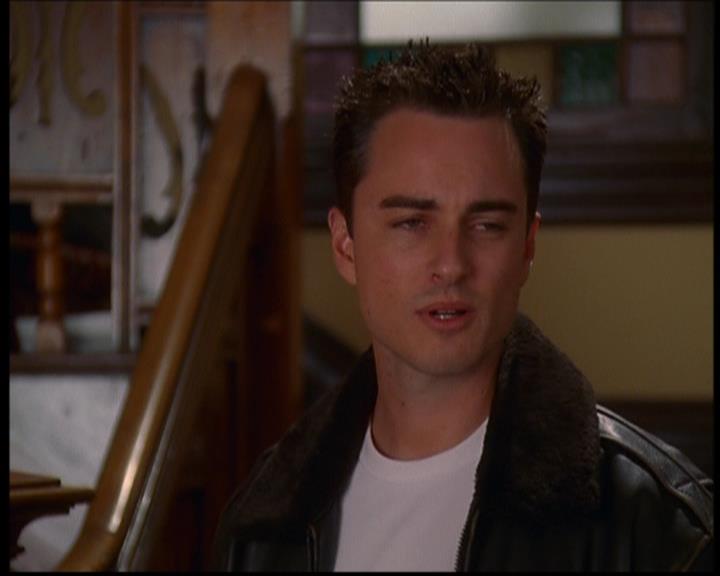 Charmed-Online-dot-709TheresSomethingAboutLeo1571.jpg