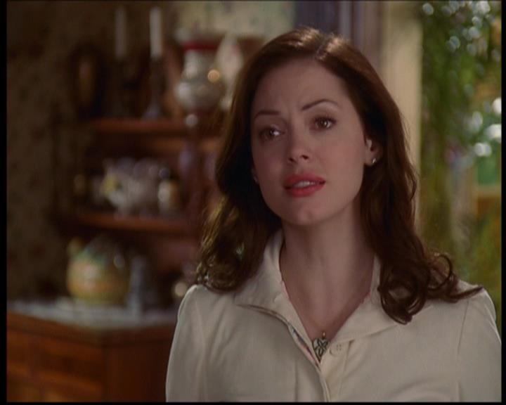 Charmed-Online-dot-709TheresSomethingAboutLeo1586.jpg