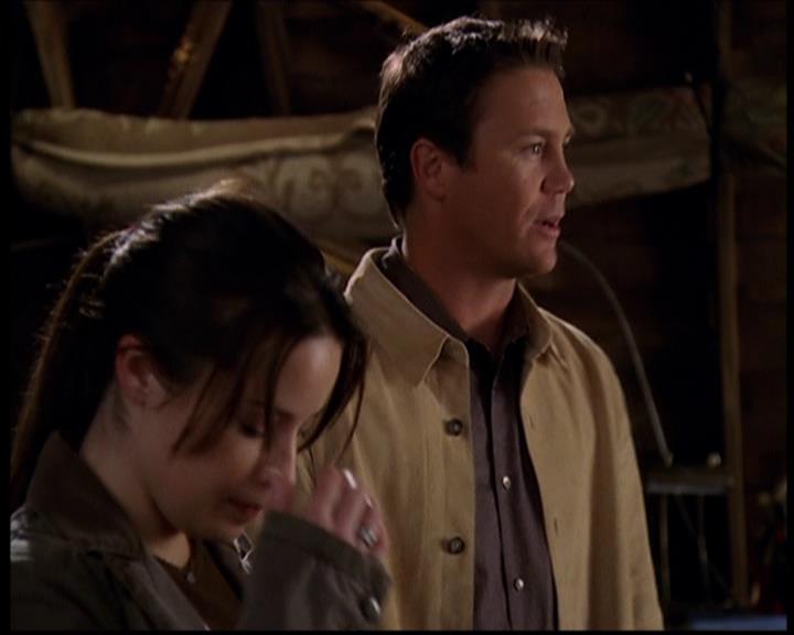Charmed-Online-dot-709TheresSomethingAboutLeo1622.jpg