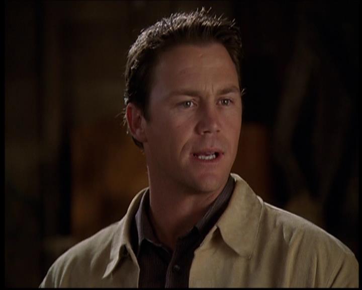 Charmed-Online-dot-709TheresSomethingAboutLeo1628.jpg