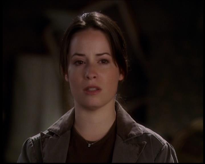 Charmed-Online-dot-709TheresSomethingAboutLeo1639.jpg
