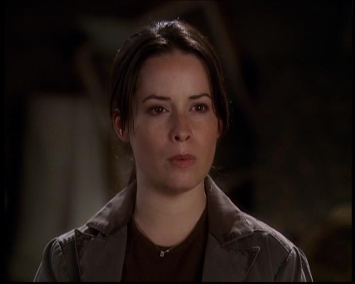 Charmed-Online-dot-709TheresSomethingAboutLeo1640.jpg