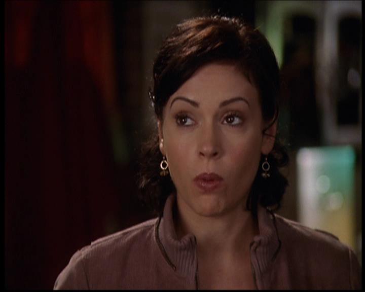 Charmed-Online-dot-709TheresSomethingAboutLeo1650.jpg