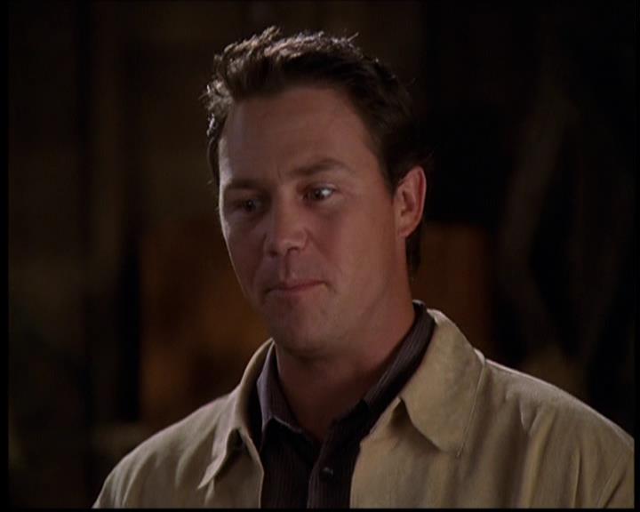 Charmed-Online-dot-709TheresSomethingAboutLeo1658.jpg