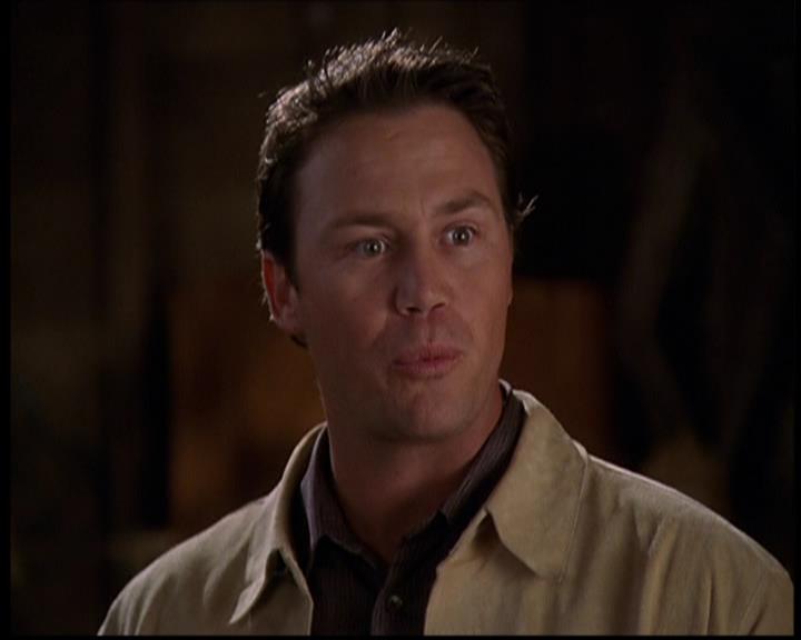 Charmed-Online-dot-709TheresSomethingAboutLeo1659.jpg