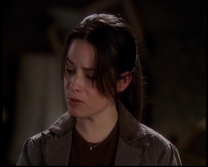 Charmed-Online-dot-709TheresSomethingAboutLeo1670.jpg