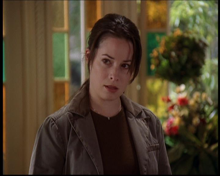 Charmed-Online-dot-709TheresSomethingAboutLeo1892.jpg