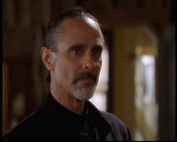 Charmed-Online-dot-709TheresSomethingAboutLeo2053.jpg