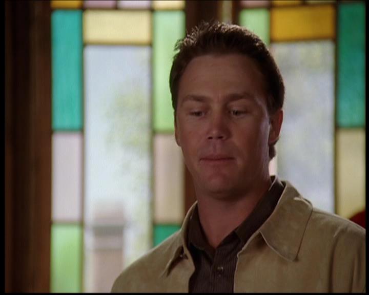 Charmed-Online-dot-709TheresSomethingAboutLeo2070.jpg