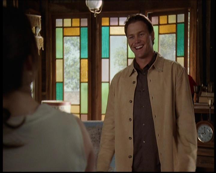 Charmed-Online-dot-709TheresSomethingAboutLeo2081.jpg